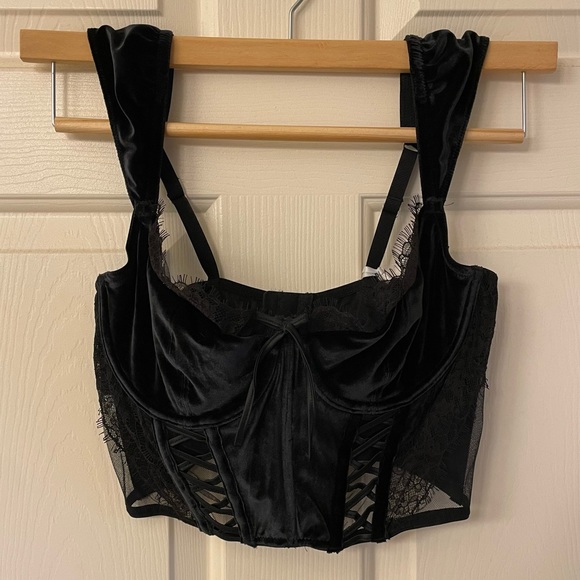 Victoria's Secret Other - Victoria’ Secret Velvet Corset